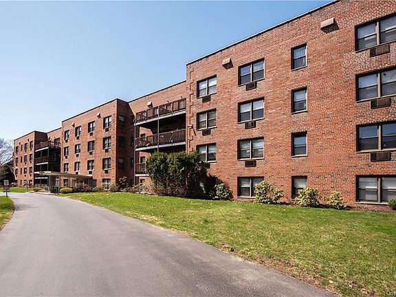 4th image of 5 Oakdale Mnr APT B17