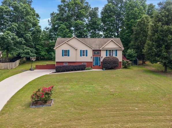 141 Sun High Ct SE, Cleveland, TN 37323