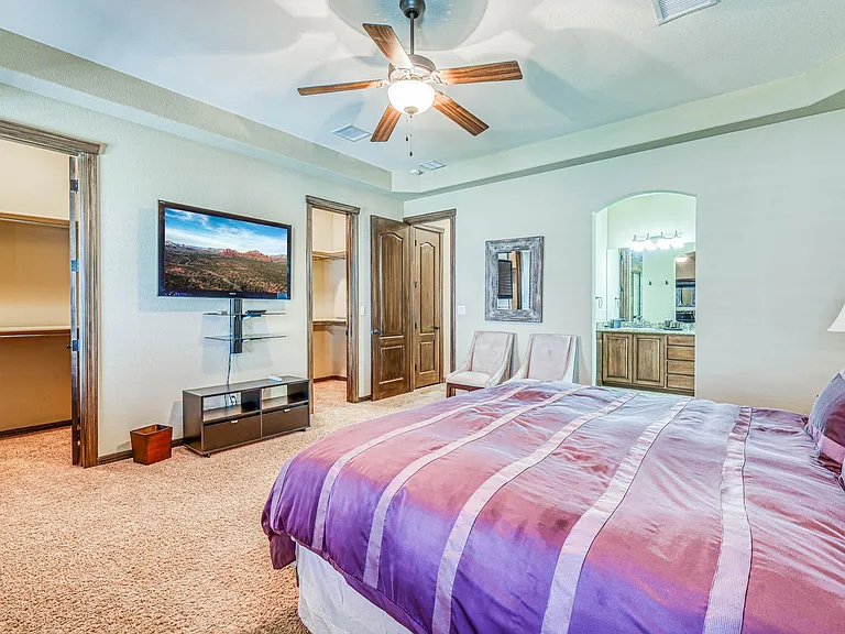 6459 Snowheights Ct — Photo 40