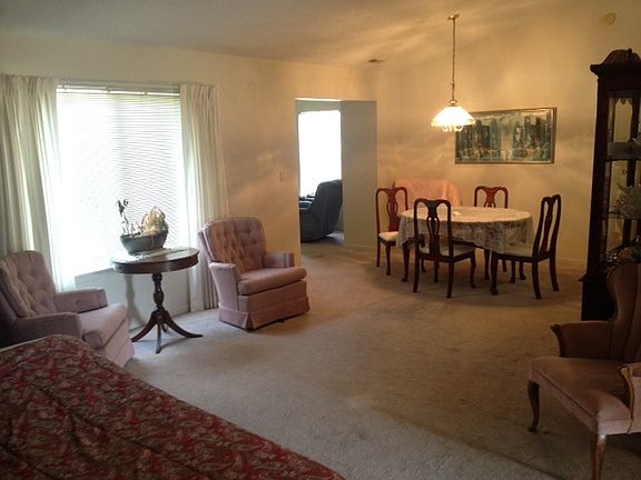 3rd image of 4004 George Washington Rd