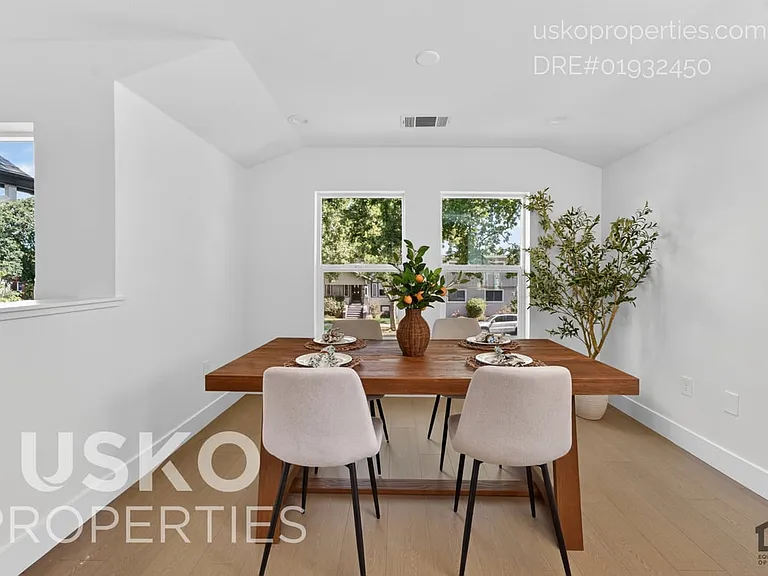 2710 T St #2 — Photo 9