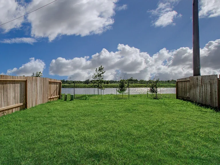 12318 Churchill Downs Dr — Photo 32