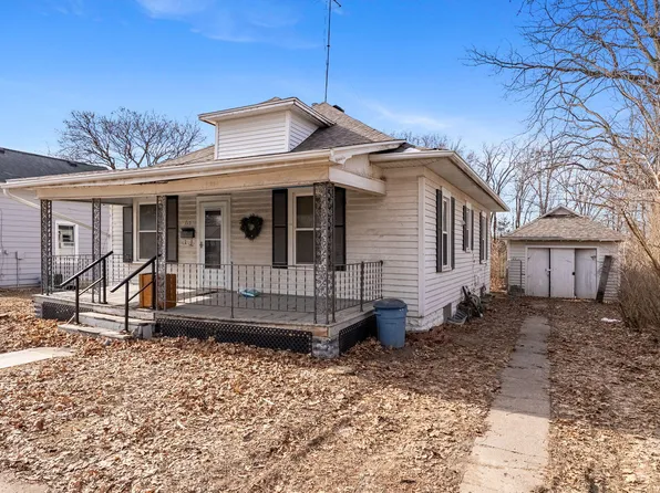 715 N Elm St, West Liberty, IA 52776