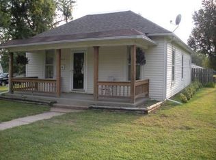 203 Topeka Ave, Holton, KS 66436