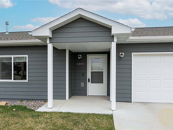 3rd image of 1205 N Ping Cir