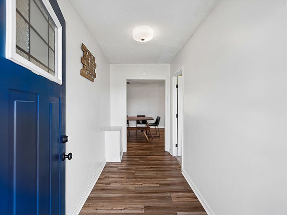 3rd image of 277 S Meribeth Ln