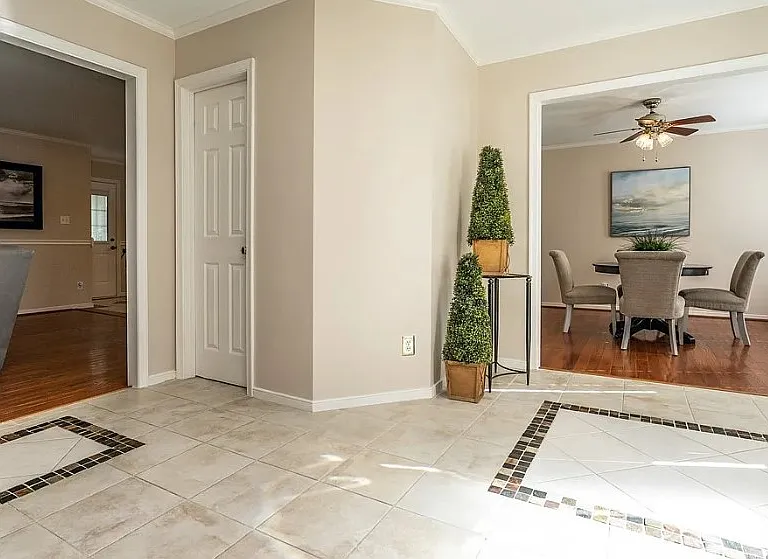 4906 Cane Mill Ln — Photo 3