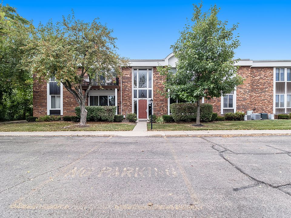 1st image of 29543 Bobrich St #41