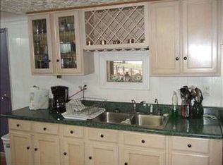 124 Richardson Dr, Greenwood, SC 29649