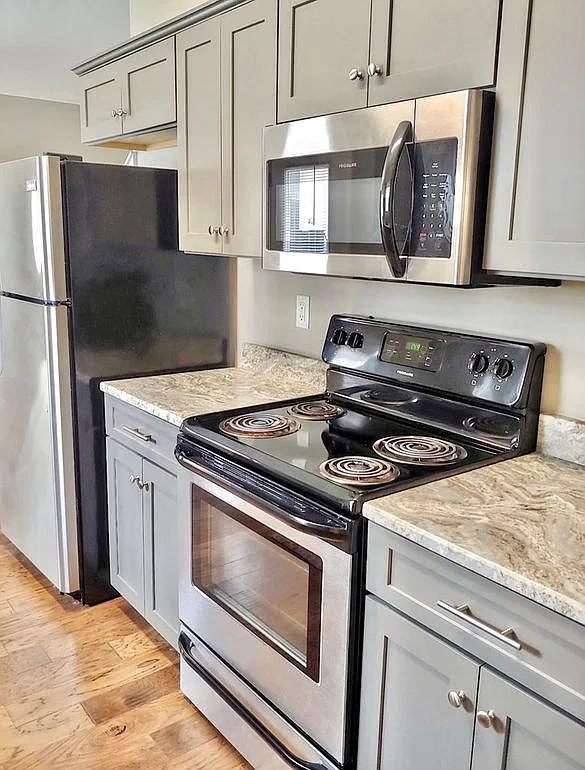 430 Walker Cir — Photo 4