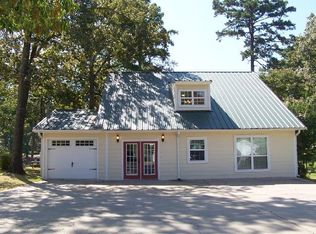 144 Pinetree Ln, Hemphill, TX 75948