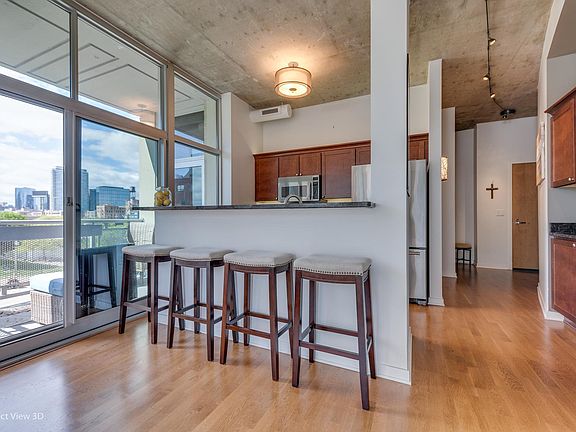 3rd image of 700 N Larrabee St APT 209