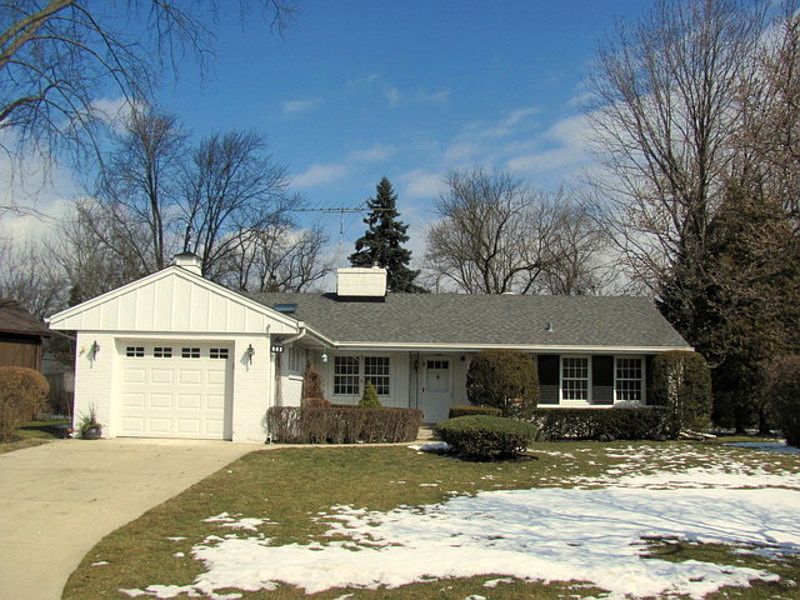 1st image of 503 N Lincoln Ln