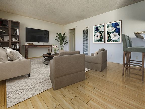 4th image of 1706 Brockton Ave #10