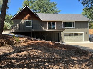 125 Rhodes View Dr, Auburn, CA 95603