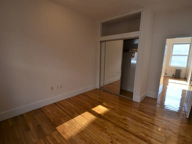 67 Symphony Rd #205 — Photo 6