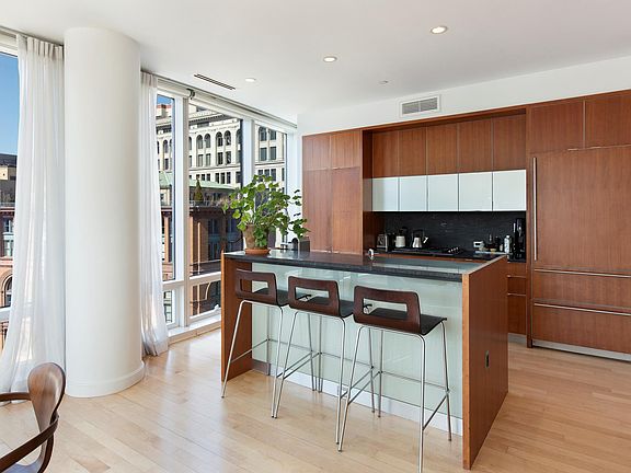 3rd image of 445 Lafayette St APT 12B