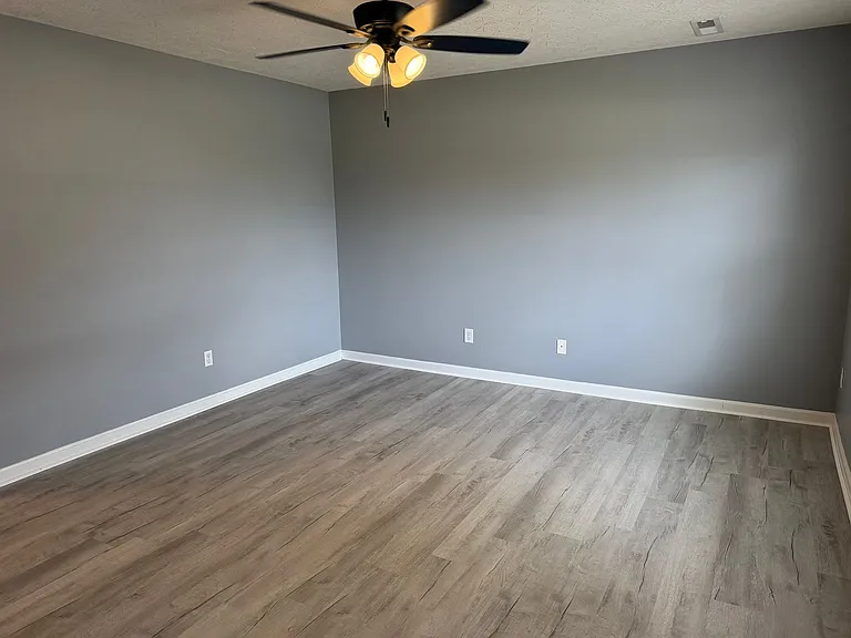 1111 Northridge Dr — Photo 9