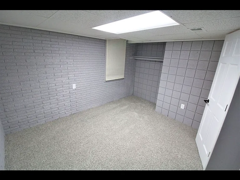 1100 Cold Spring Rd — Photo 21