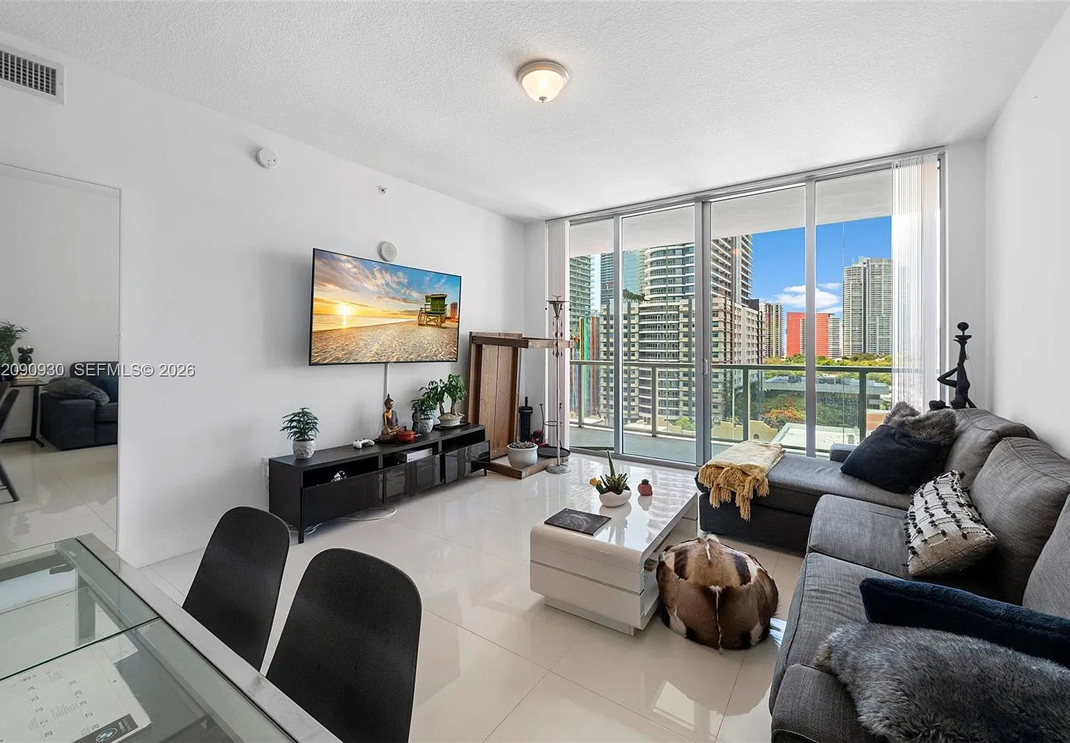 The Axis On Brickell Cond — Photo 3