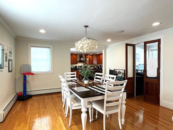 5th image of 36 Burroughs St