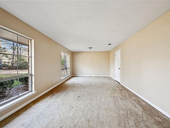 3rd image of 1318 13th Ave