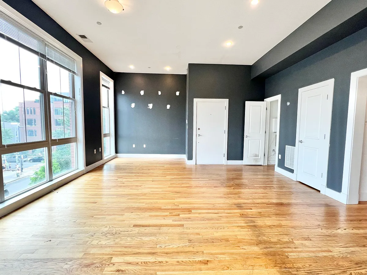 Building Photo - 3318 Georgia Ave NW #21