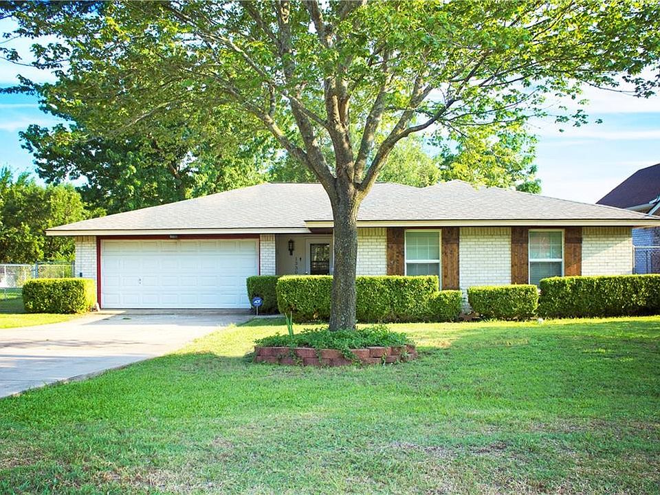 1st image of 1330 Elsmere Dr