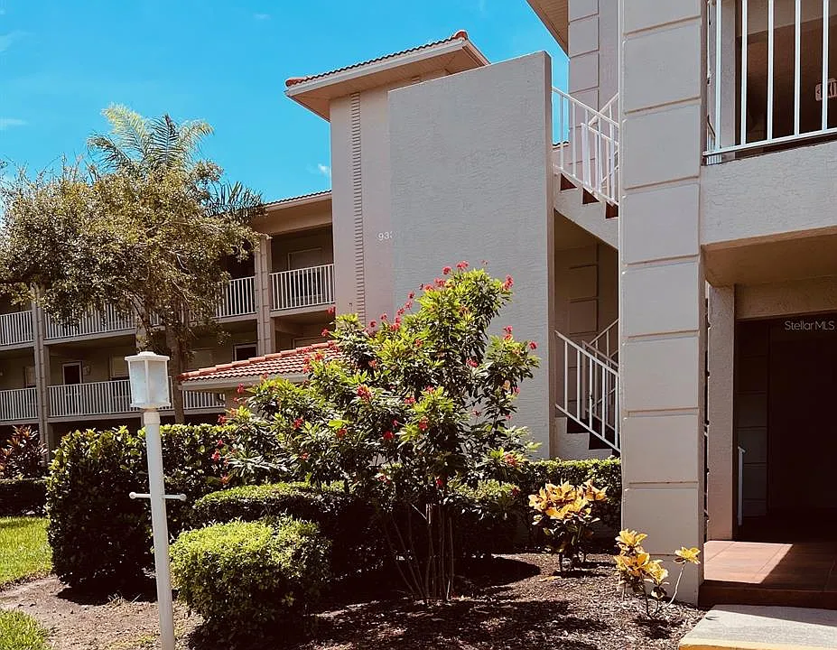 9330 Clubside Cir #3209