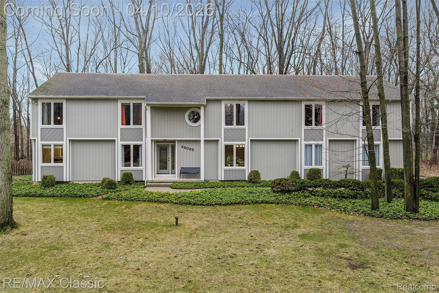 28085 Marcellus Dr photo 1