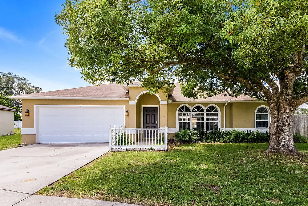 4 bed, 3.0 bath, 1855 sqft, $2,255 — Photo 1