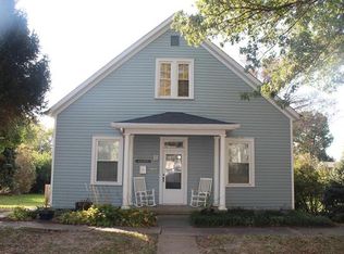 122 E Main St, Lebanon, IL 62254