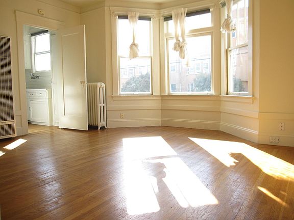 4th image of 404 12th Ave APT 2
