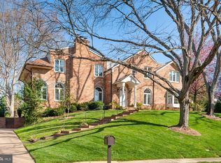 1515 Laburnum St, Mc Lean, VA 22101