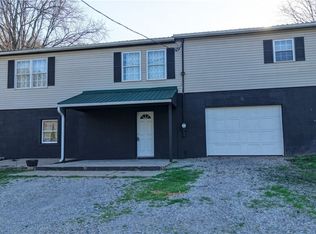 4747 Indian Hill Rd SE, Uhrichsville, OH