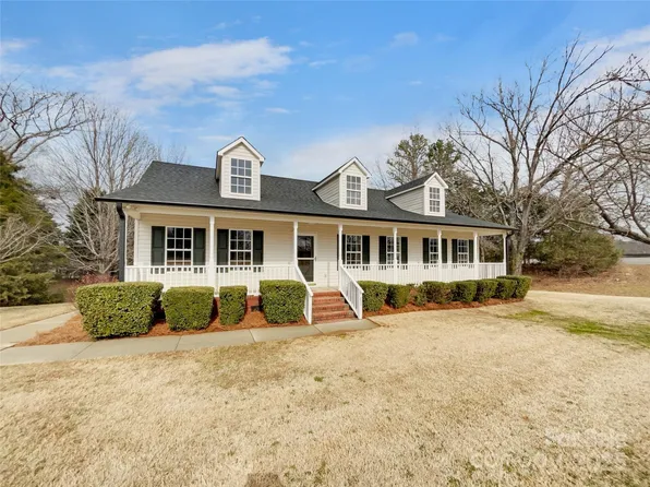 857 Prestwick Dr, Rock Hill, SC 29730