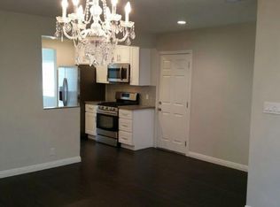 18000 Collins St, Encino, CA 91316