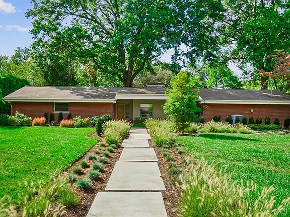 2nd image of 8389 Arborcrest Dr