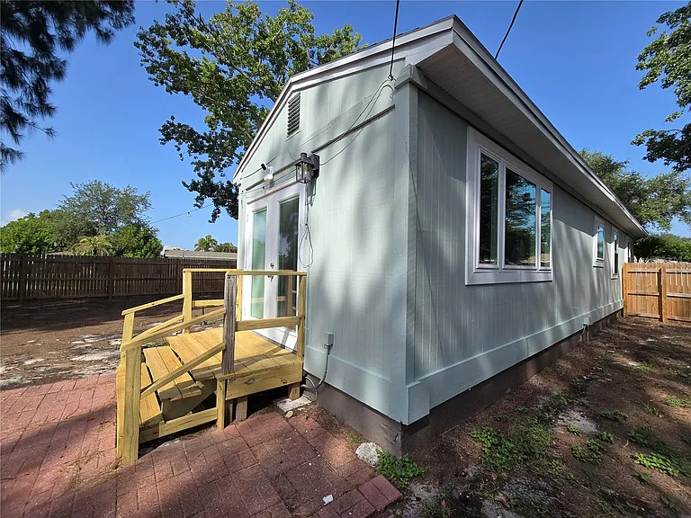 6001 Cedar St NE — Photo 43