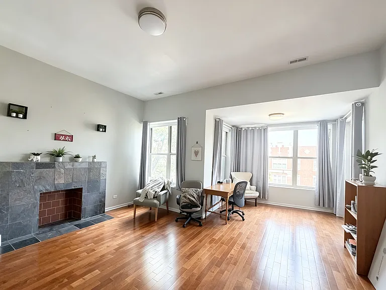 5134-5142 S Ingleside Ave #3C — Photo 1