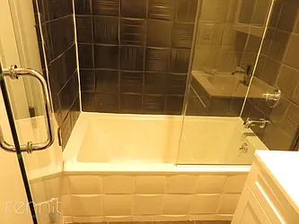 Rented by Rennit Inc.