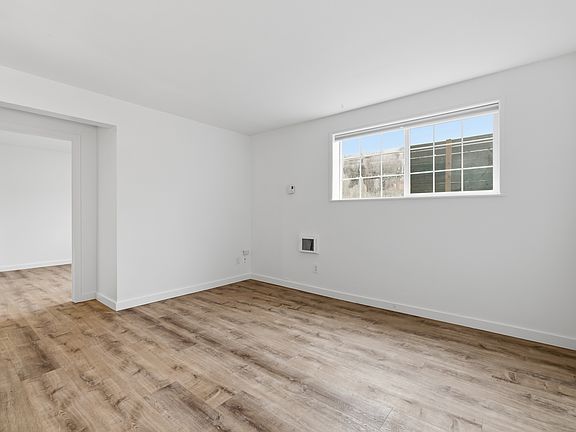 3rd image of 839 NW 50th St #B