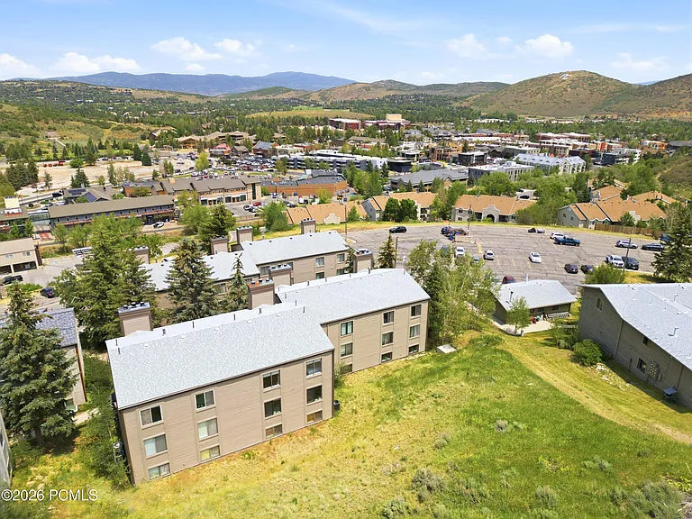 1650 Iron Horse Loop Rd #H5 — Photo 29