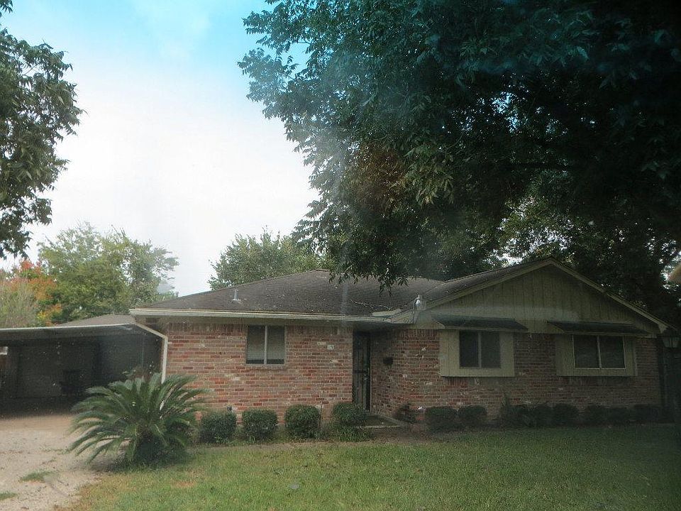 1st image of 605 Avenue E