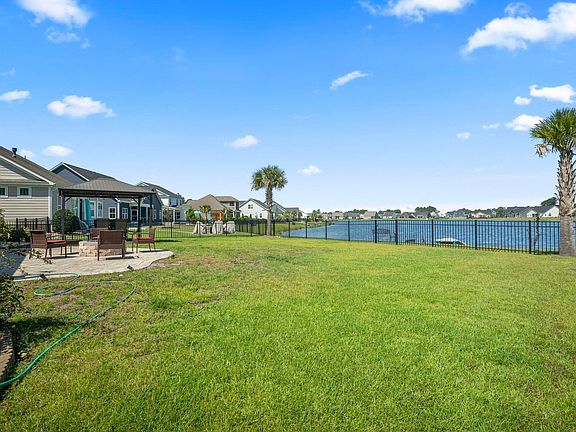 4th image of 586 Indigo Bay Circle