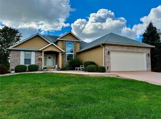 2644 Pipers Ct, Shiloh, IL 62221