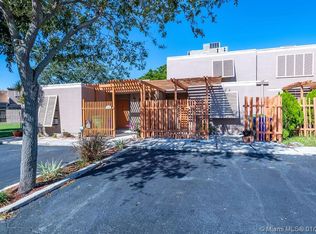 11211 NW 15th St, Pembroke Pines, FL 33026