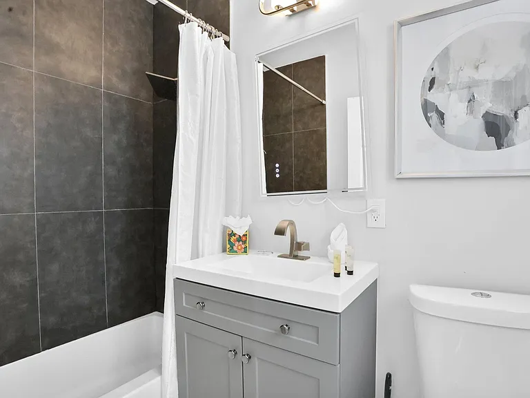 3025 Center Ave — Photo 28