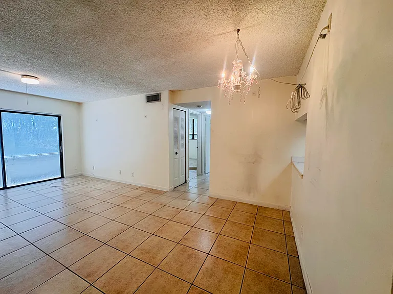 1900 N Congress Ave #107 — Photo 14