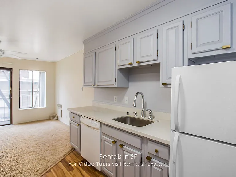 120 Joice St #302 — Photo 16